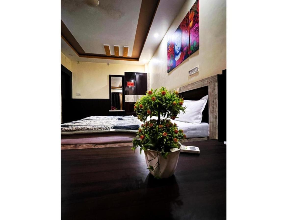 Hotel Preeti,Lalitpur מראה חיצוני תמונה